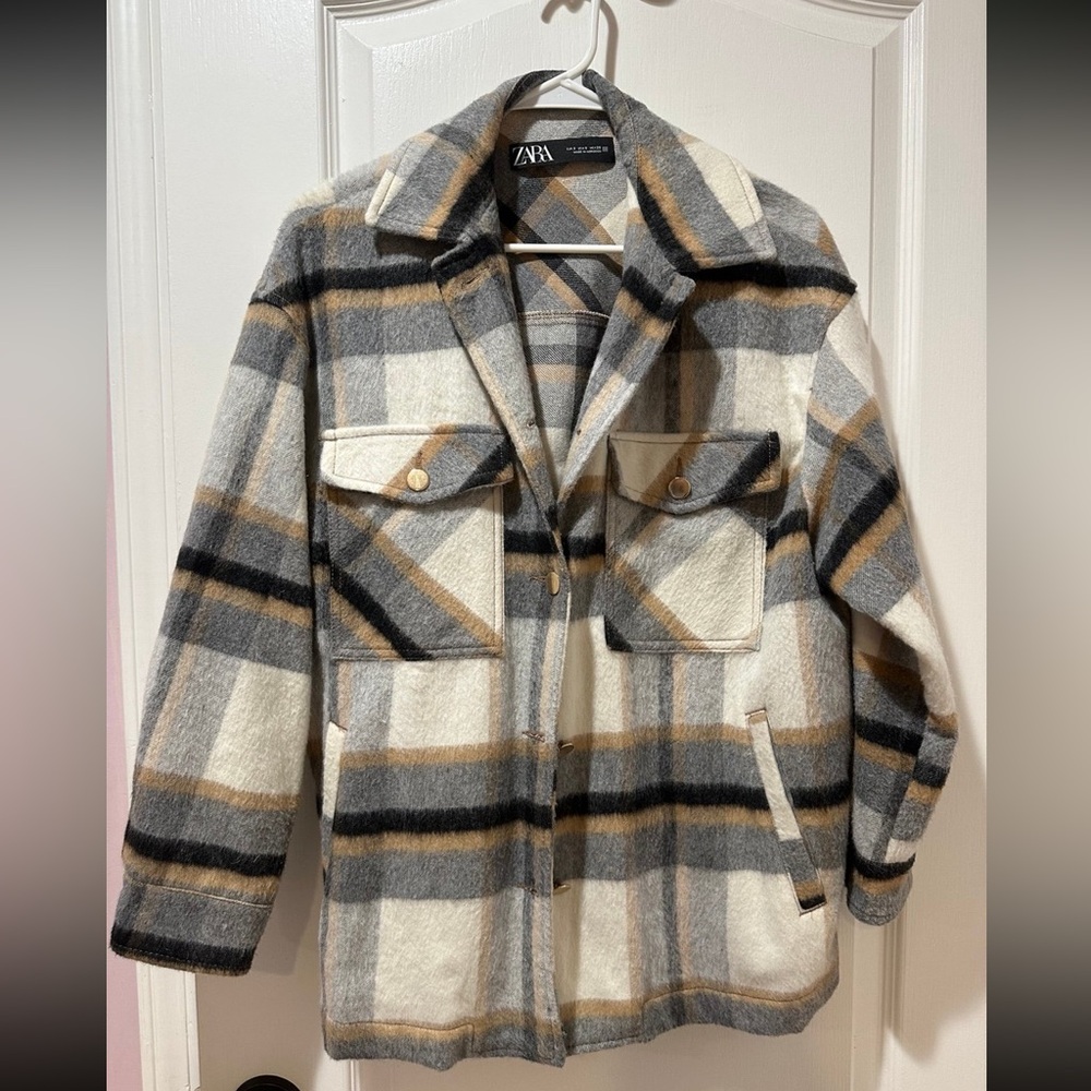 Zara shacket — size small